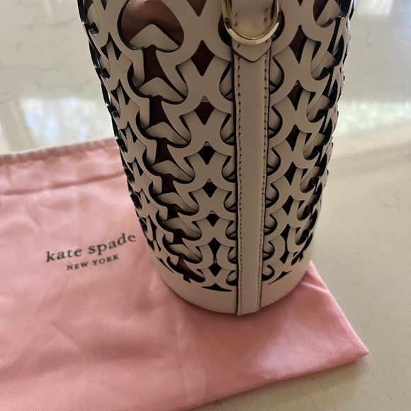 NWT Kate Spade Dorie Bucket Bag - Optic White - Picture 5 of 8